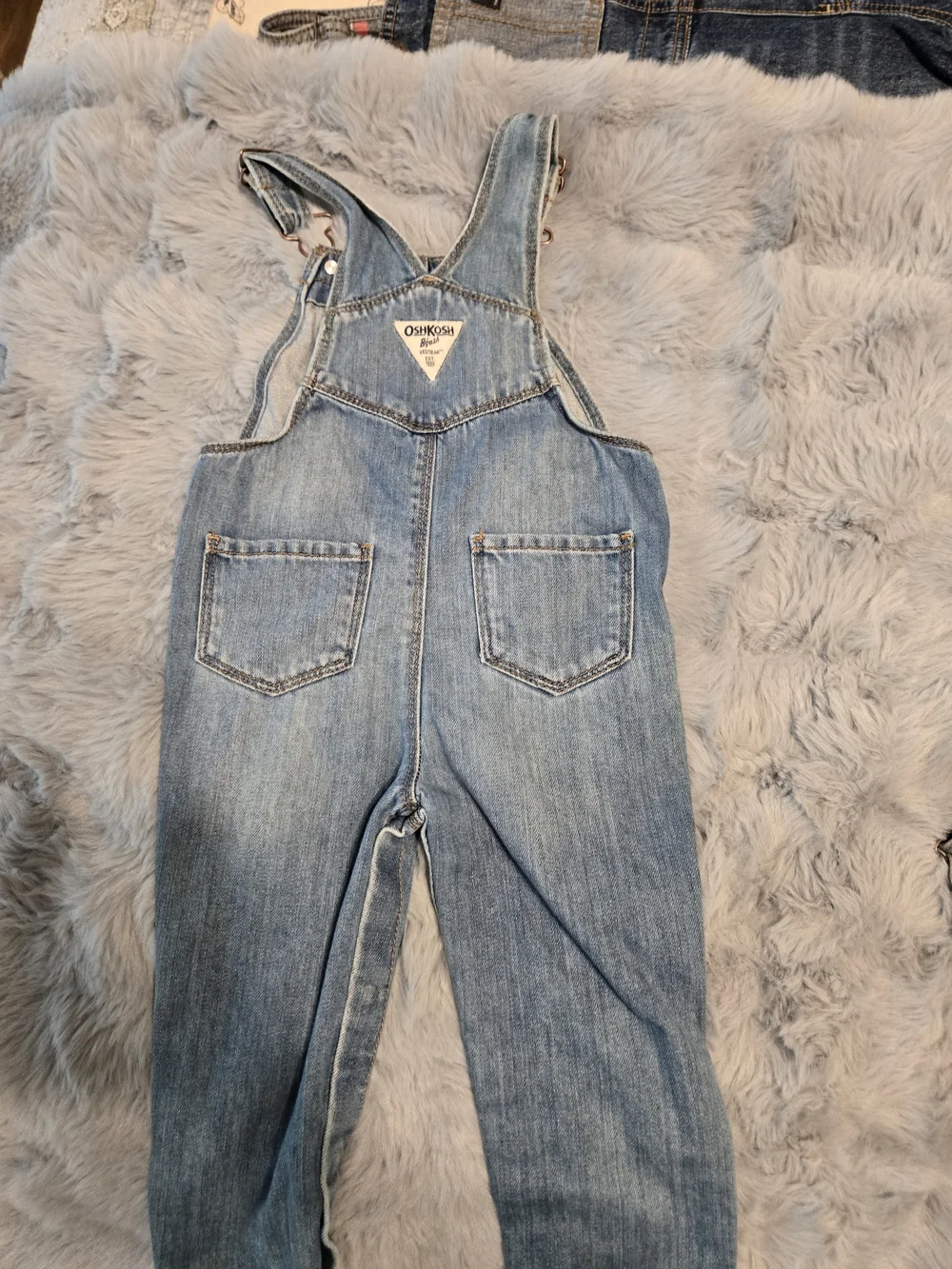 OshKosh B'gosh Embroidered Floral Heart Denim Overalls 24M Girl